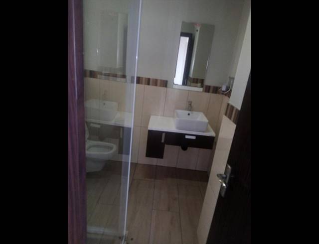 1 BEDROOM PROPERTY TO RENT IN NEWTOWN